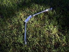 lgbrace.JPG (17497 bytes)