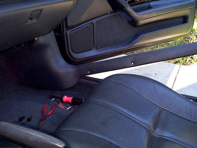 alarm05.JPG (44386 bytes)