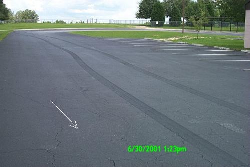 tires06.JPG (24019 bytes)