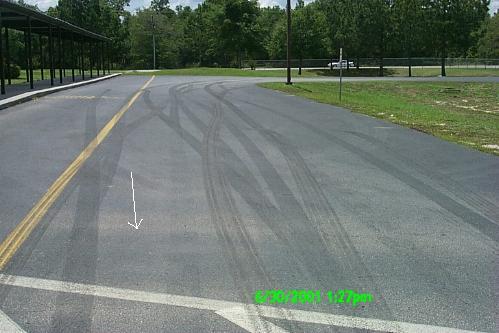 tires21.JPG (31450 bytes)