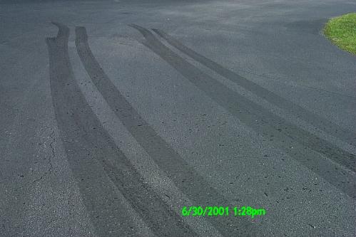 tires27.JPG (26997 bytes)