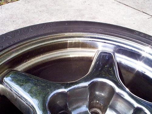 tires45.JPG (39022 bytes)